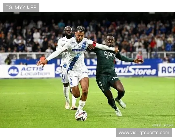 布雷斯特2-0欧塞尔，定位球战术击穿保级队防线